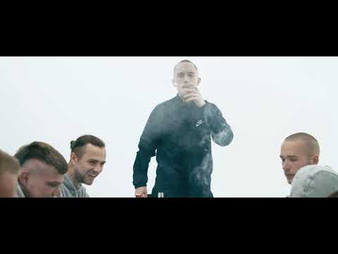CHAPO102 - EINSZWEIDREIVIER  (prod. By THEHASHCLIQUE) Official Video
