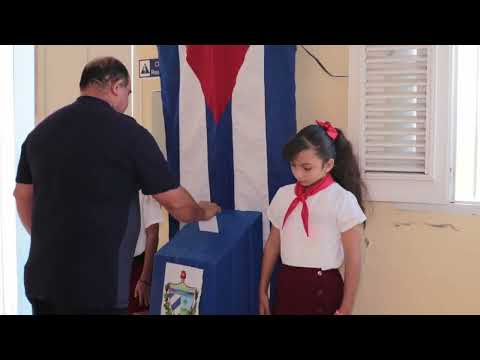 188 colegios abrieron este domingo durante la segunda vuelta de elecciones en Cuba