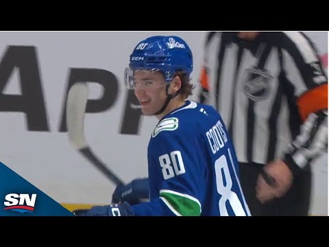 Canucks Braeden Cootes Deflects Home Shot In First Game At Rogers Arena