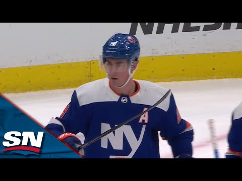 Islanders Brock Nelson Makes No Mistake Off Kyle Palmieris Backhand Feed For Power-Play Tally