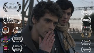 Gay Short Film - Un instante // An Instant (Adrià Guxens, 2017)