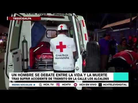 Espero más de una hora por una ambulancia | Motociclista fallece tras ser arrollado en Tegucigalpa
