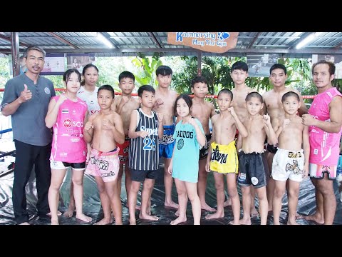 REMINA RIINAเรมินะ รีนะ Muay Thai Kids ยินดีต้อนรับครูโบ้พร้อมคณะ合同練習！！