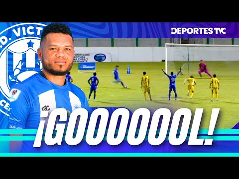 ¡Gol de Rolando Blackburn! Desde el punto penal Victoria se encarga de igualar 1-1 ante Génesis