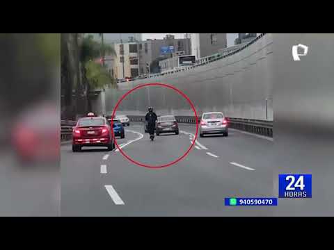 Arriesgan sus vidas: Registran a varios conductores de scooters utilizando vías principales de Lima
