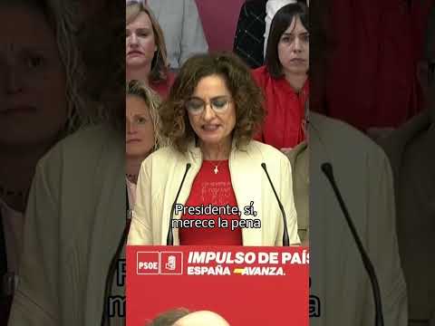 Militantes del PSOE piden a Pedro Sánchez que siga