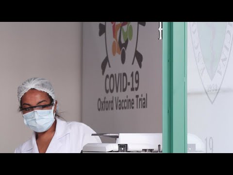 Covid-19 : les essais du vaccin d'Oxford interrompus par le groupe AstraZeneca