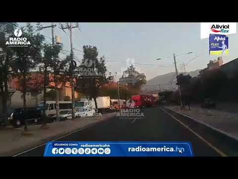Dos rapiditos chocan cerca de la Centroamerica y obstaculizan el tráfico en Bulevar FFAA