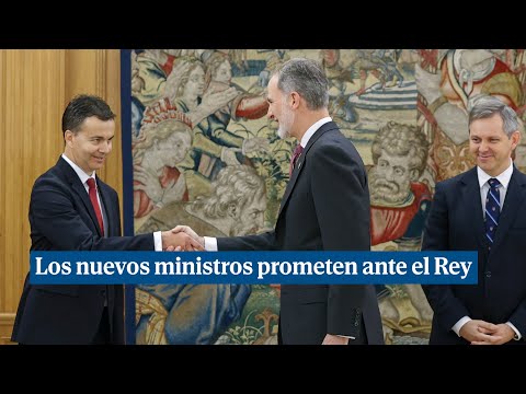 Gómez y Miñones prometen su cargo como ministros de Industria y Sanidad ante el Rey