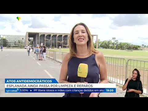 Esplanada passa por reparos e limpeza após ataques golpistas