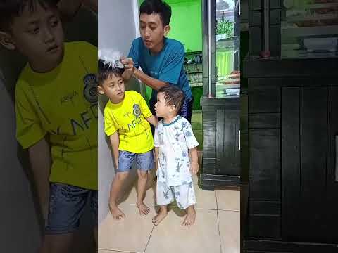 Ambil rambut nya ya #fyp #lucu #trending