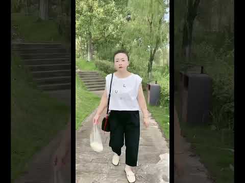 Kind woman help #motivation #positivevibes #lnspiration