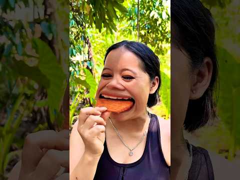 how to eat spicycandy#bushcraft#camping#lifehacks #shorts