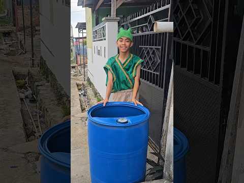 Anak Kucing Lucu Melompat😍🐱