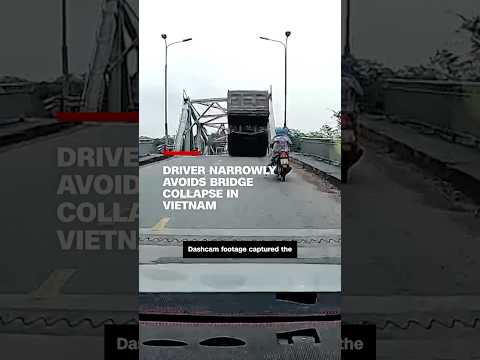 Driver narrowly avoids bridge collapse in Vietnam