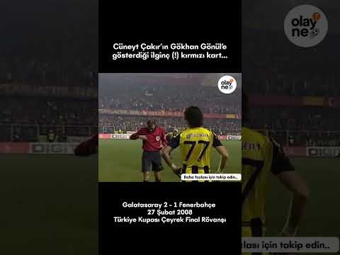 Cüneyt Çakır'ın Gökhan Gönül'e gösterdiği kırmızı kart...  #futbol #viral #fenerbahçe #galatasaray