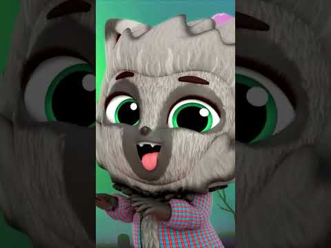 Can you guess #Halloween costume? 🤔 #littleangel #Fun