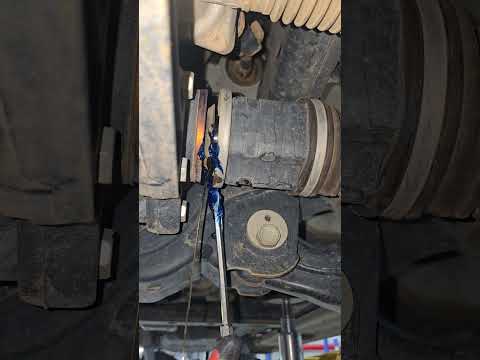 Toyota Fortuner front wheel cv Axle oil <strong>Seal</strong> noise #automobile
