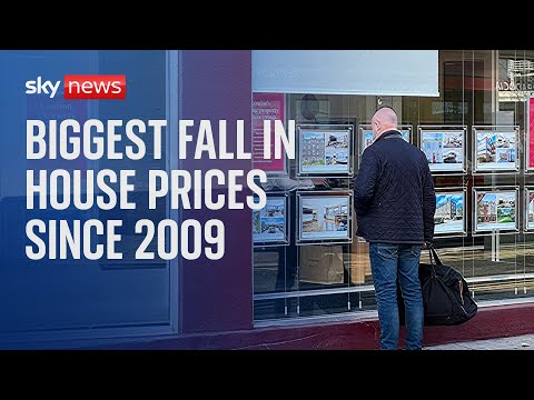 Cost of living: Value of average home drops by £14,600 in a year