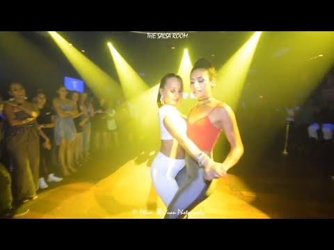 MIREIA GARCIA & NOELIA Bachata Demo At THE SALSA ROOM