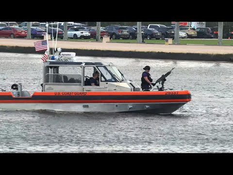 Security teams in waters near Donald Trump's residence in Florida | AFP