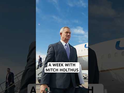 🎙️Ever wonder what a game week in the life is like for the Voice of the Chiefs?