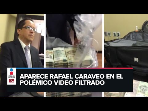 Exfuncionarios del Senado reciben fajos de billetes