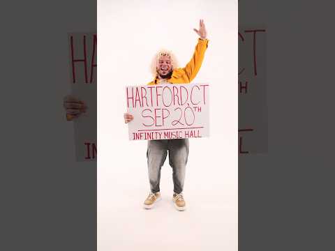 WHICH CITY BRINGING THE MOST ENERGY?! #tour #streetperformer #publicperformance #singer