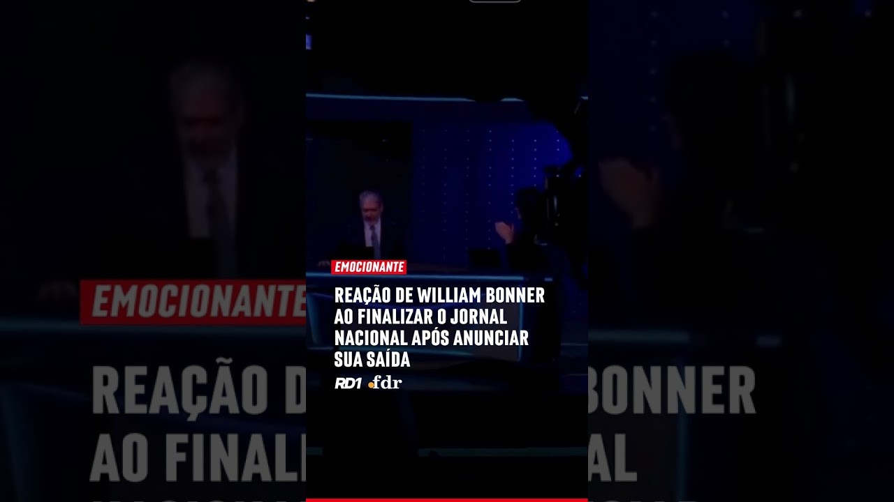 Reação de William Bonner ao final do Jornal Nacional após anunciar sua saída