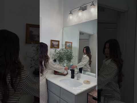 In love with this hack to keep counter tops clean and clear 🤍#makeupbrush #organize #organizedhome