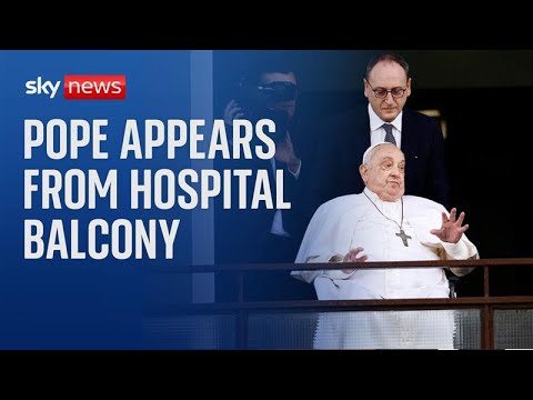 Pope Francis makes his first appearance prior to discharge