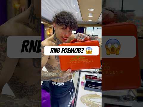 I blessed #RnbFoemob with a free $500 jewelry box 😱 #hiphopculture #upcomingartist #shorts