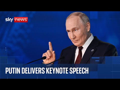 Vladimir Putin delivers keynote speech at 2025 Valdai meeting in Sochi