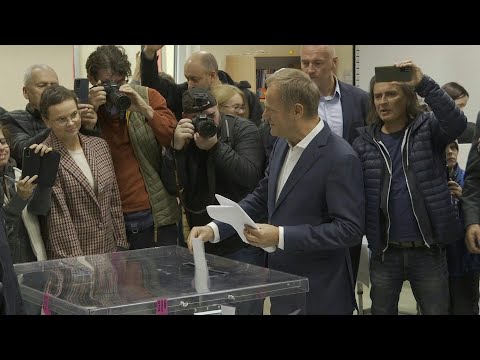 Donald Tusk vote aux élections législatives en Pologne | AFP Images