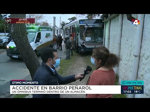 Vespertinas - Peñarol: ómnibus terminó dentro de un almacén