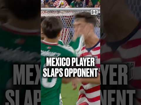 <strong>Mateo</strong> Chávez picked up a red card for this 😬