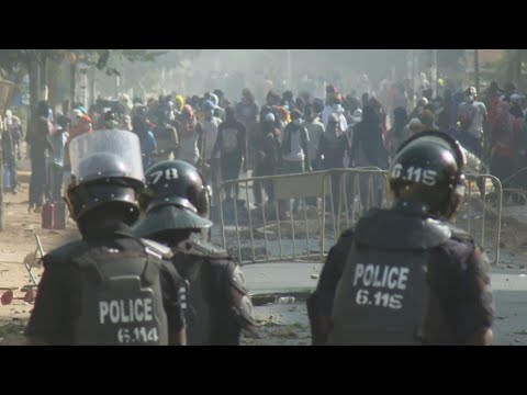 Sénégal: affrontements à Dakar après la condamnation de l'opposant Sonko | AFP