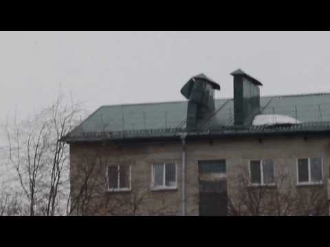 31.03.2017 -Томская область г.Северск, ул.Пионерская, 6(вентиляция новой крыши после сильного ветра)
