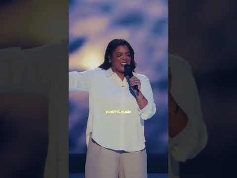 Porque os anjos cantam que Deus é Santo dia e noite, noite e dia?