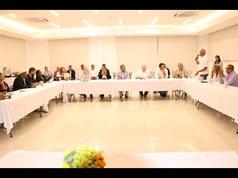 Ministros se reúnen con autoridades de Dajabón