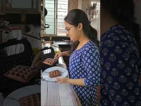 Waffle Recipe | 😋Chocolate Waffle Recipe | #shorts #youtubeshort  #waffle #recipe #vairalshort