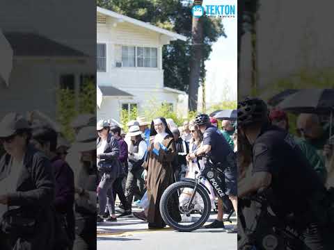 Masiva procesión eucarística en Los Angeles