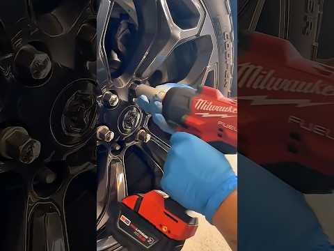 M18 FUEL™ 1/2″ High Torque Impact Wrench | 2967