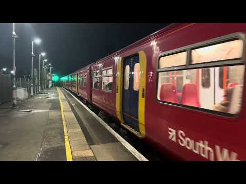 Class 455 - South Western Railway - Leatherhead Station - 31st December 2023