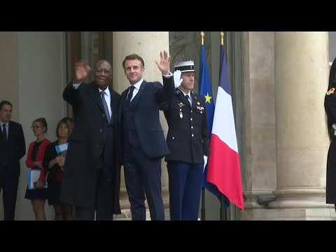 Emmanuel Macron reçoit le président ivoirien Alassane Ouattara à l'Élysée | AFP Images