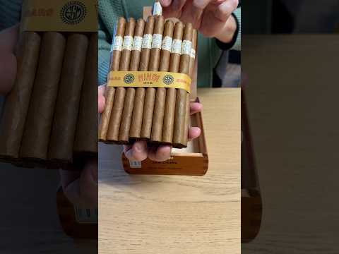 #ASMR unboxing the beautiful new box of 25 Ninfas 😍🧚