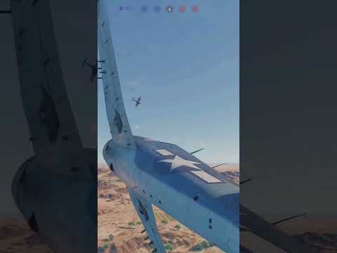 Grumman F6F Hellcat forces overshoot vs FW-190A-4 #enlisted #gaijin #shorts