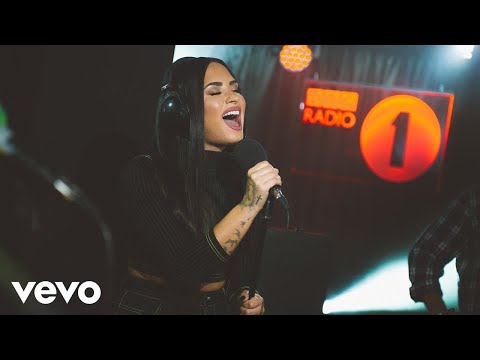 Demi Lovato - Skyscraper in the Live Lounge