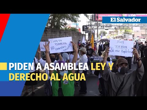 Salvadoreños piden que se declare derecho humano al agua y a la alimentación