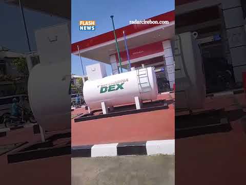 Sejumlah SPBU Kota Cirebon Antre Pertalite